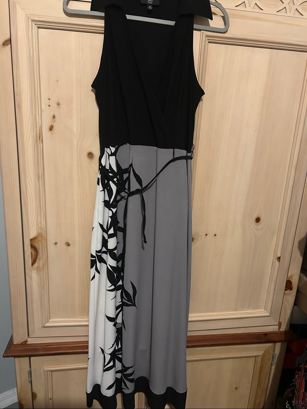 J.B.S. Black, Gray and White Sleeveless Floral Panel Maxi Dress